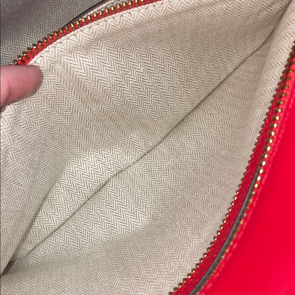 Tory Burch ‘Emerson’ Tote - Picture 15 of 15